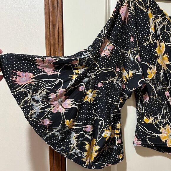FREE PEOPLE Last Time Floral Bell Sleeve Top Black Women’s Size Medium - Picture 6 of 7
